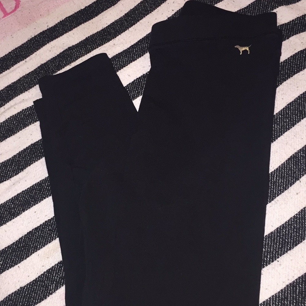 Black leggings